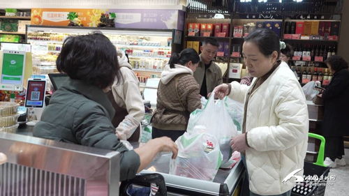 建始商超雙11促銷氛圍濃厚，日用百貨銷售迎來線下消費熱潮